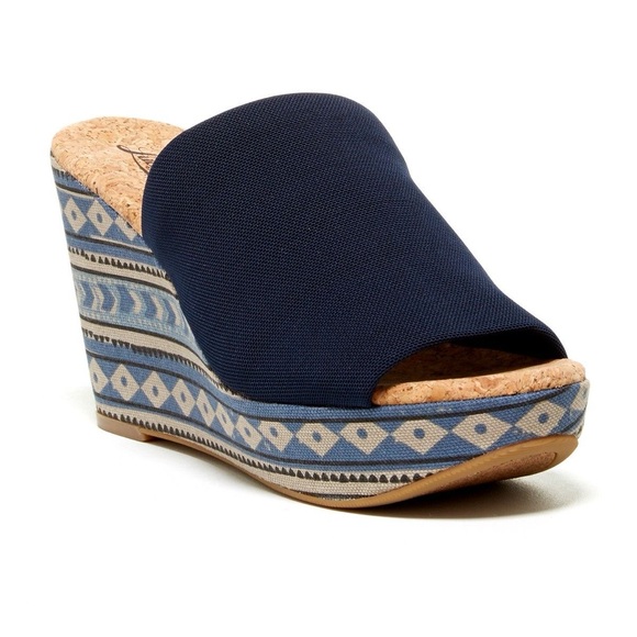 Lucky Brand Shoes - LUCKY BRAND Navy Marilynn Platform Wedge Sandals | Size 9
